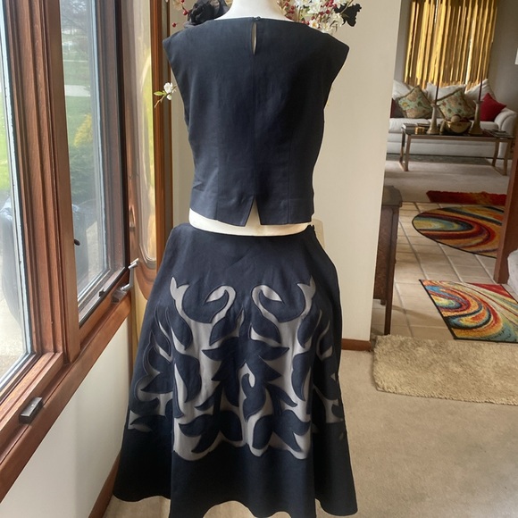 NIC+ZOE Black Skirt Set Excellent condition. Skirt Sz 12, top Sz,10. No flaws. - Picture 3 of 15